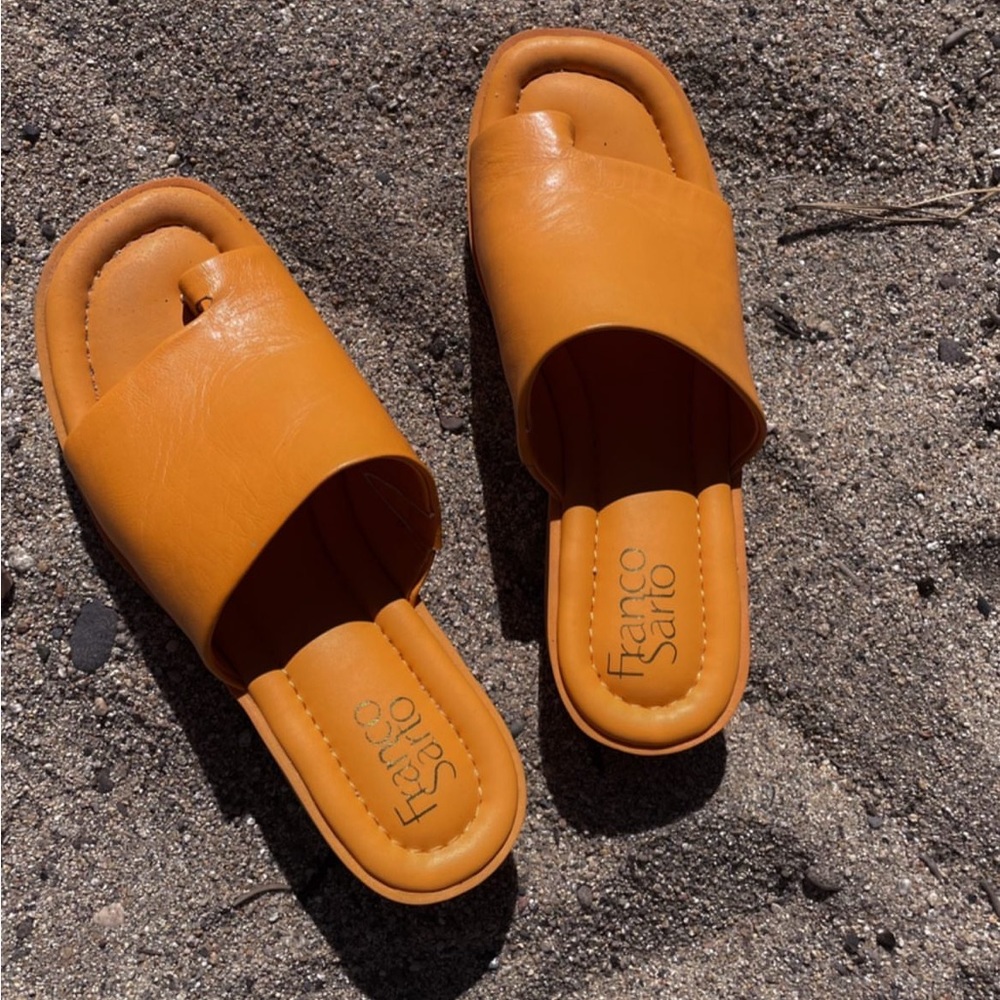 Gorgeous orange sandals franco sarto